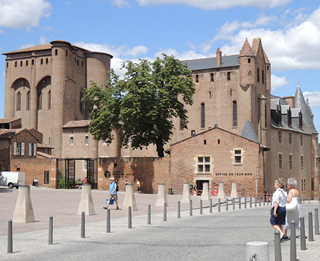 La place Sainte Cécile d'Albi par Loïc Bourniquel