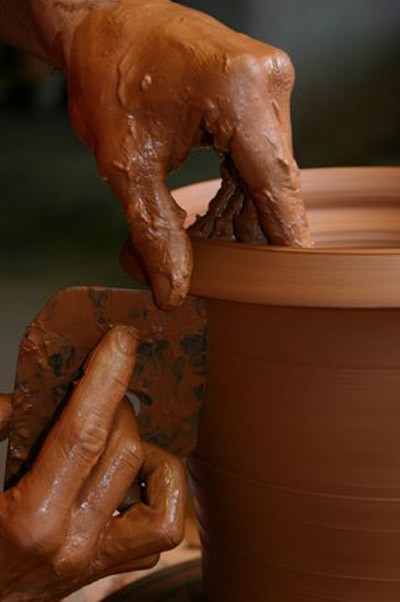 Les mains dans la terre, les Poteries d'Albi