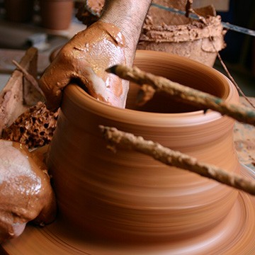 Le savoir faire du potier des poteries d'Albi