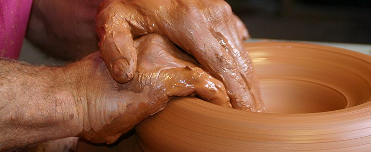 Le savoir faire du potier des poteries d'Albi